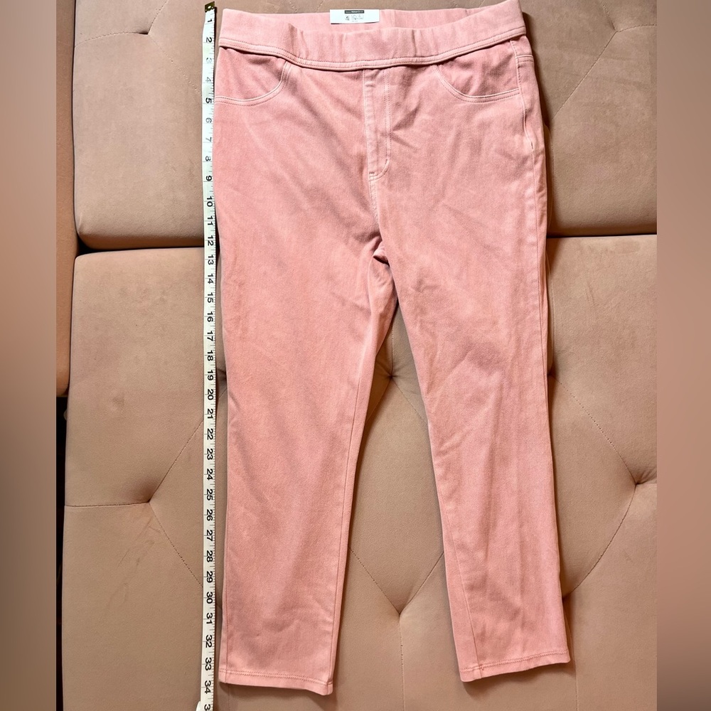 Pink Capri Leggings